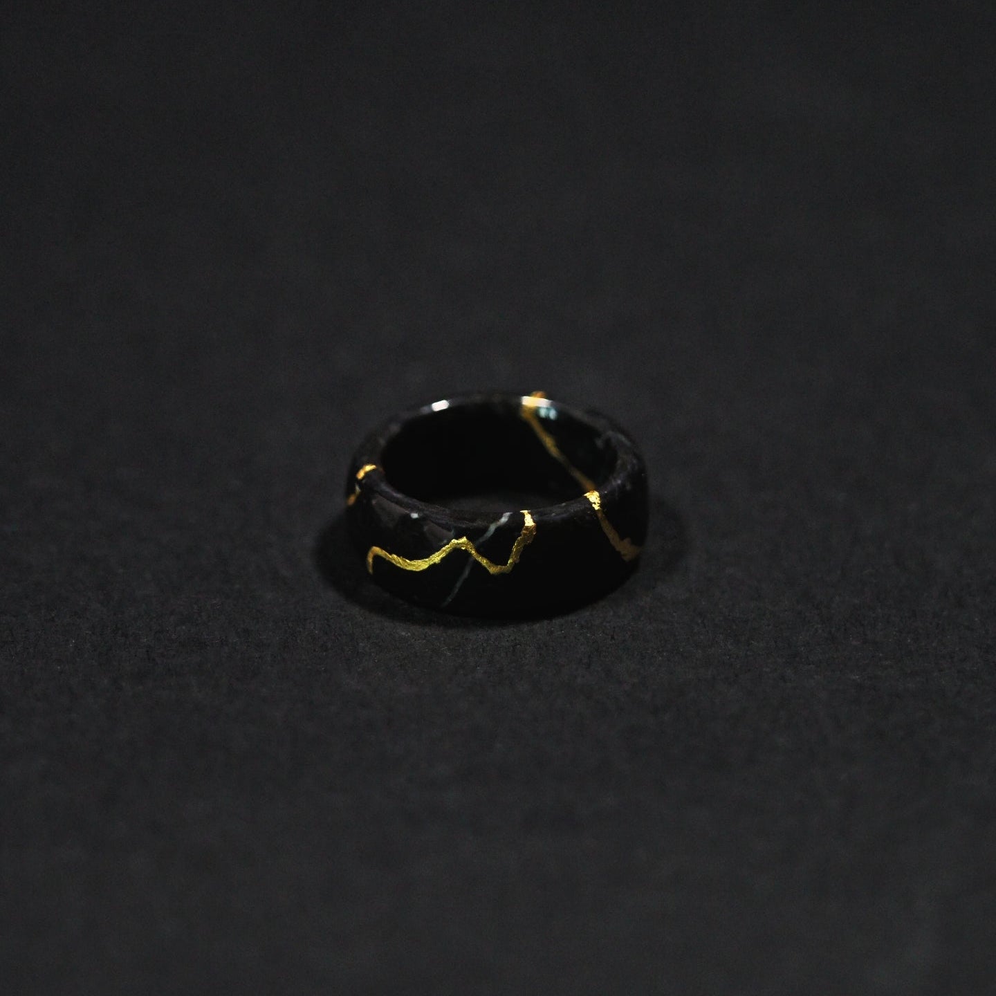 Anelli in Nero Marquina | Oro Zecchino 22 Carati